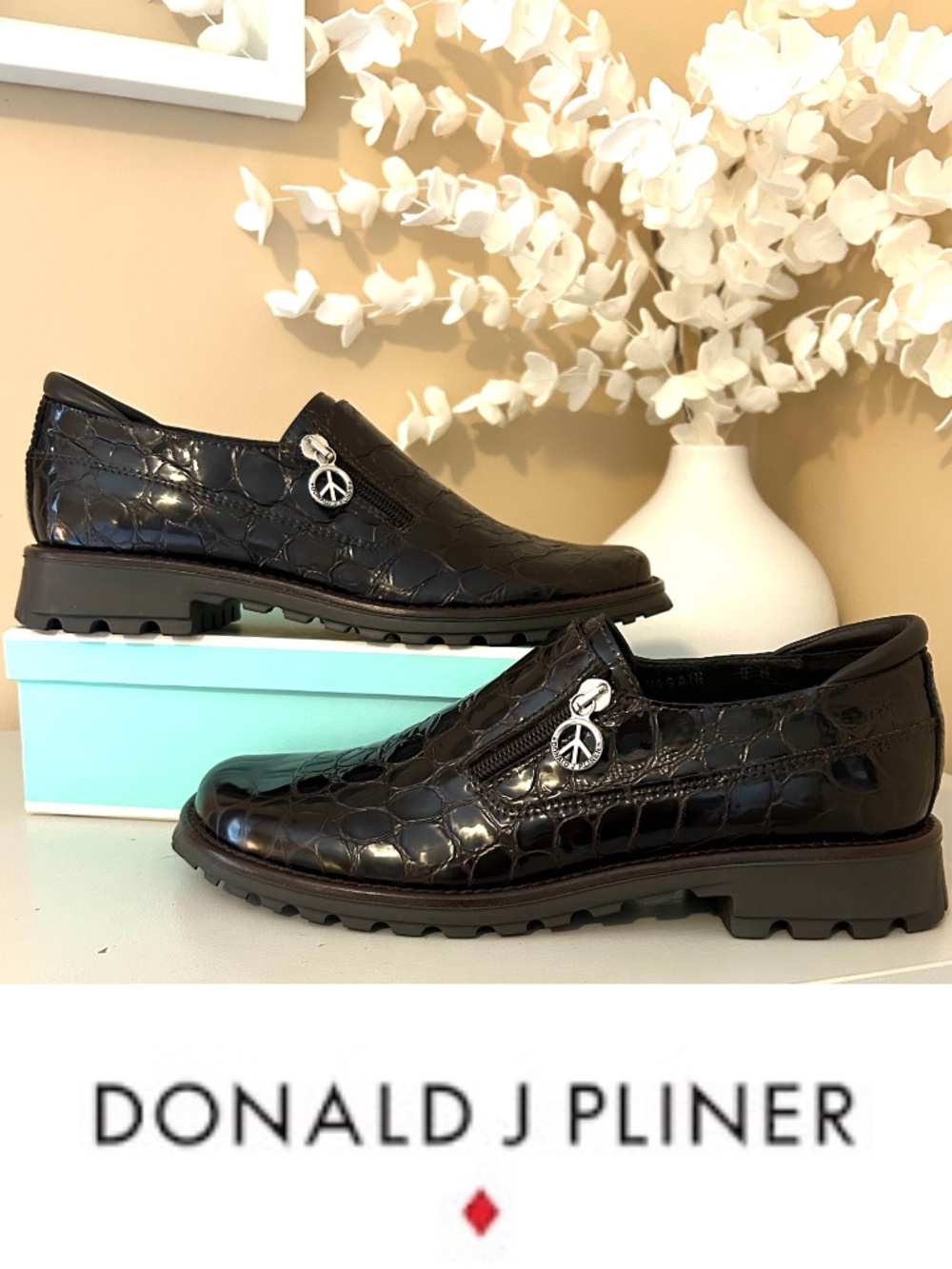 Like New! Y2K Donald J Pliner Sport Brown Croco Patent Leather Loafers Size 9N